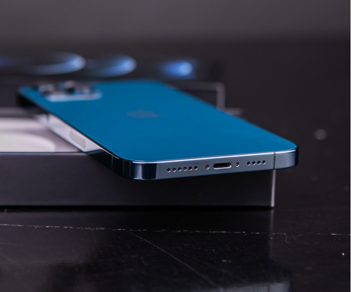 iPhone 12 Pro Max Dual Sim 256GB Pacific Blue (MGC73) б/у